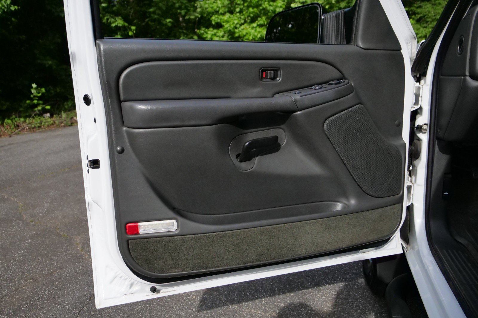 Used 2004 Chevrolet Silverado 2500 LS RWD image 20