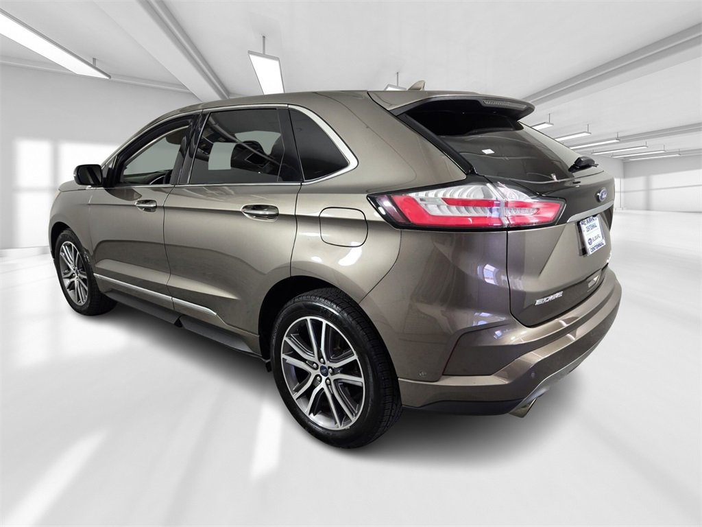Used 2019 Ford Edge Titanium w/ Equipment Group 301A image 4
