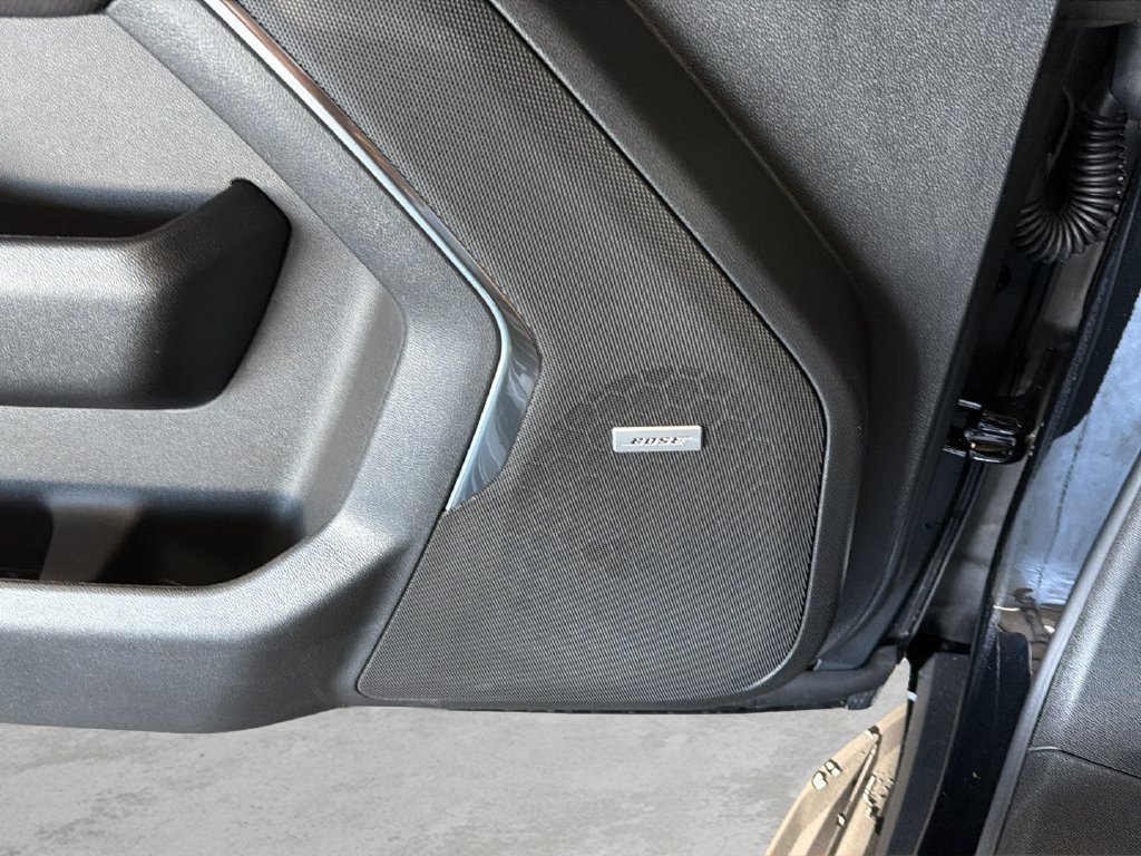 New 2026 Chevrolet Suburban Premier AWD/4WD image 27