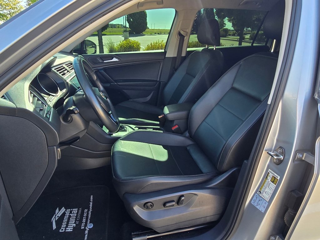 Used 2020 Volkswagen Tiguan SEL AWD/4WD image 15