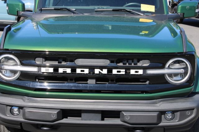 Used 2022 Ford Bronco Outer Banks AWD/4WD image 19