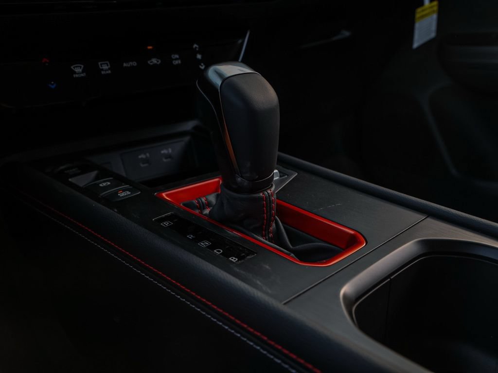 New 2026 Nissan Kicks SR FWD image 31