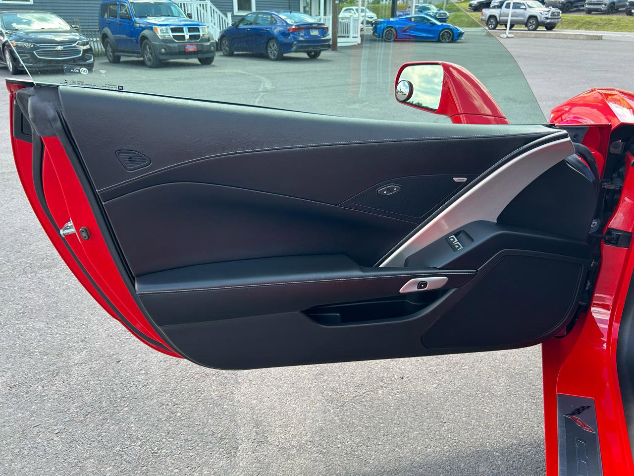Used 2019 Chevrolet Corvette Stingray Coupe w/ 1LT RWD image 16