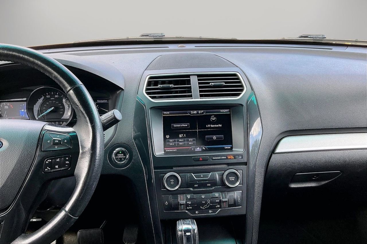 Used 2016 Ford Explorer XLT w/ Equipment Group 201A image 13