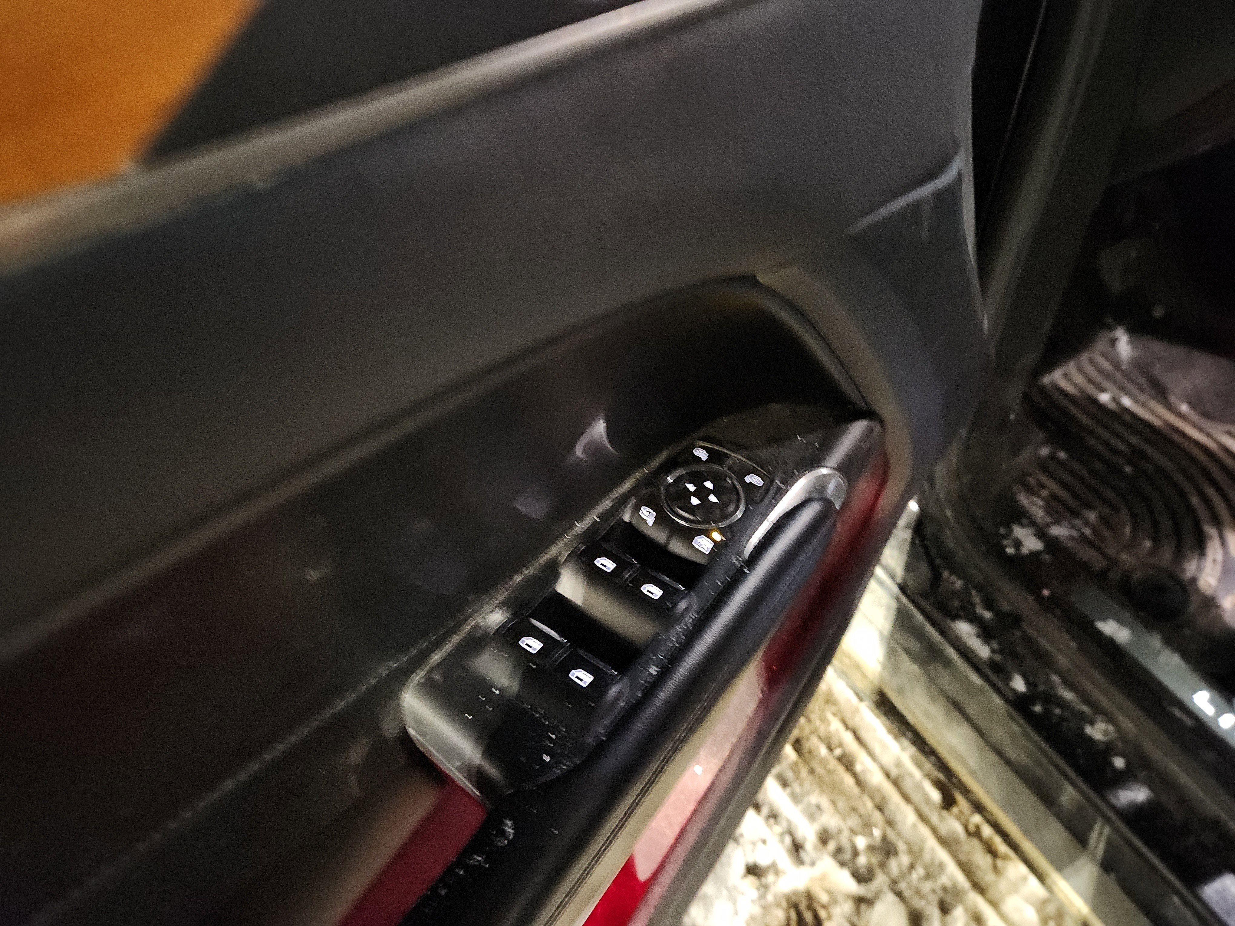 Used 2017 Lincoln MKC Select w/ Select Plus Package image 10