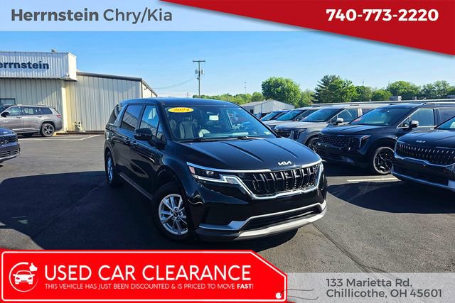 Used 2024 Kia Carnival LX FWD image 1