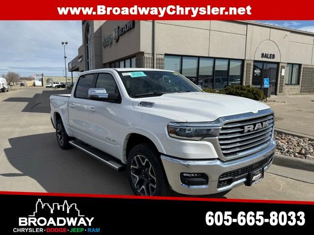 Used 2025 RAM 1500 Laramie AWD/4WD image 1