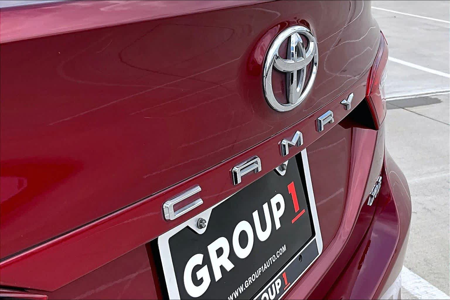 Used 2019 Toyota Camry XLE FWD image 28