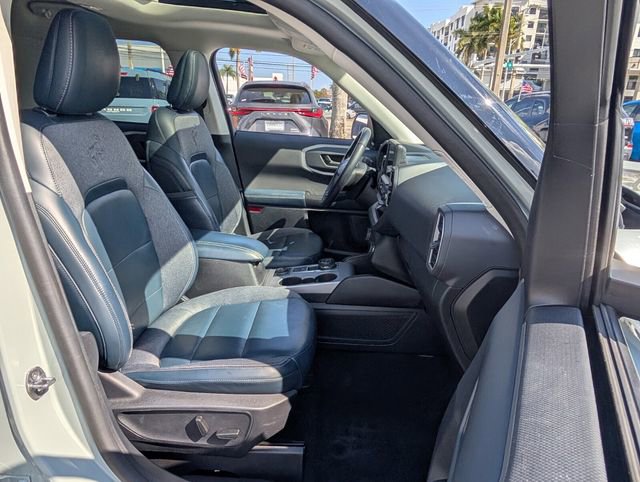 Used 2023 Ford Bronco Sport Outer Banks w/ Tech Package image 18