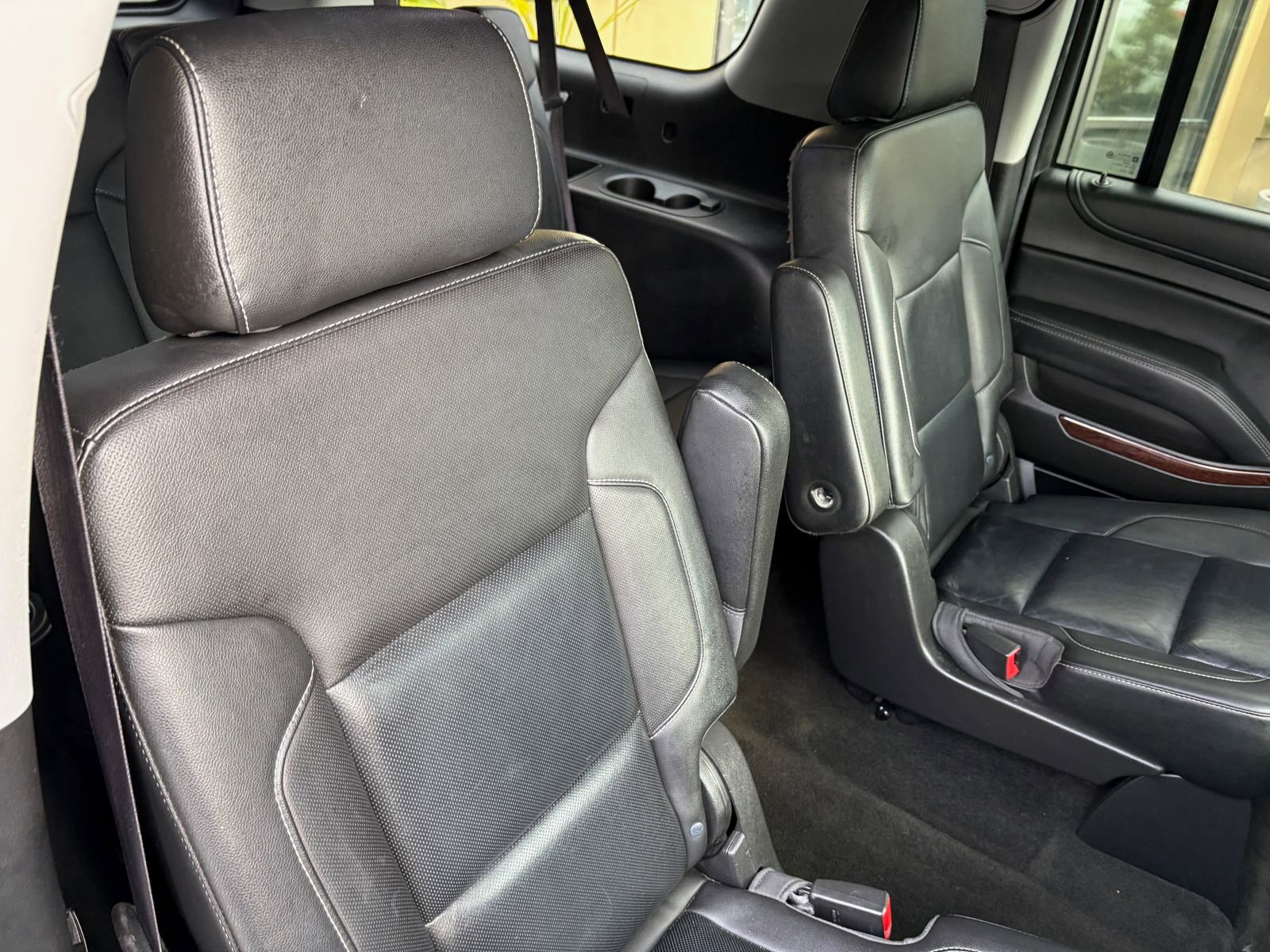 Used 2016 GMC Yukon XL SLT w/ Open Road Package AWD/4WD image 28