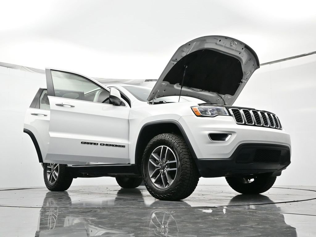 Used 2020 Jeep Grand Cherokee Laredo w/ Laredo X Package image 50