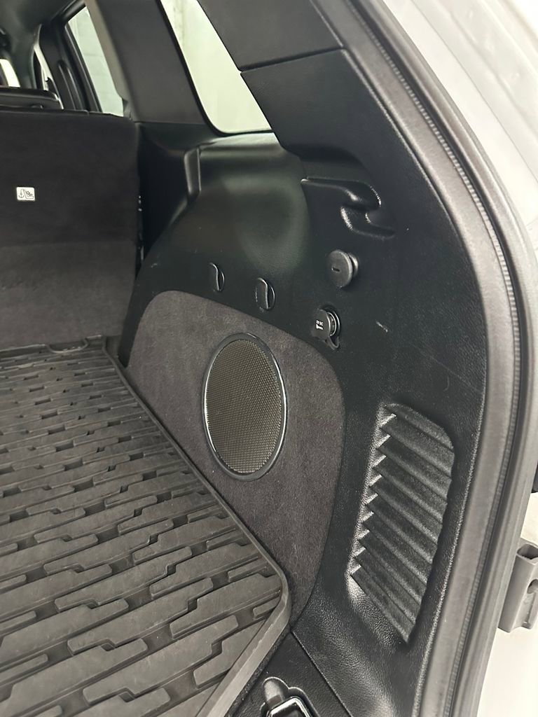 Used 2016 Jeep Grand Cherokee High Altitude image 33