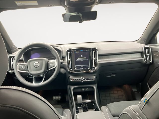 Used 2024 Volvo C40 P8 Recharge Ultimate w/ Protection Package Premier image 10