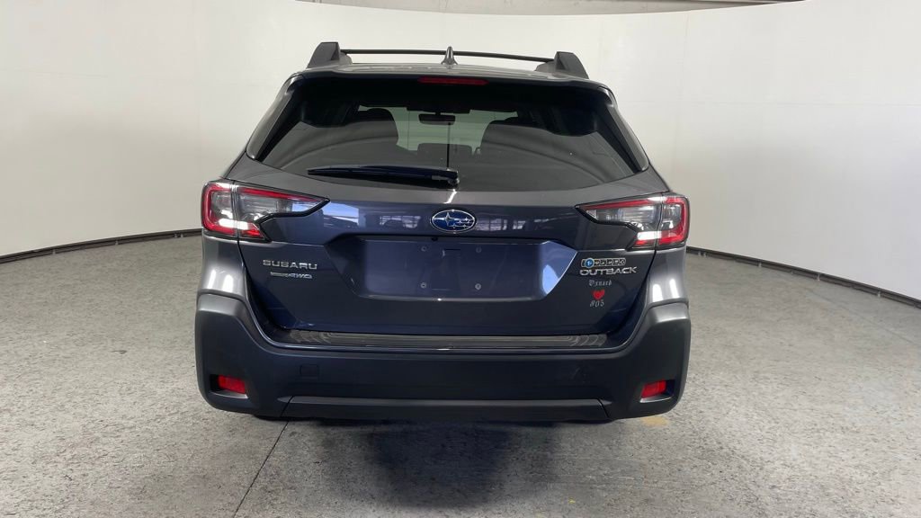 Used 2023 Subaru Outback Premium AWD/4WD image 4