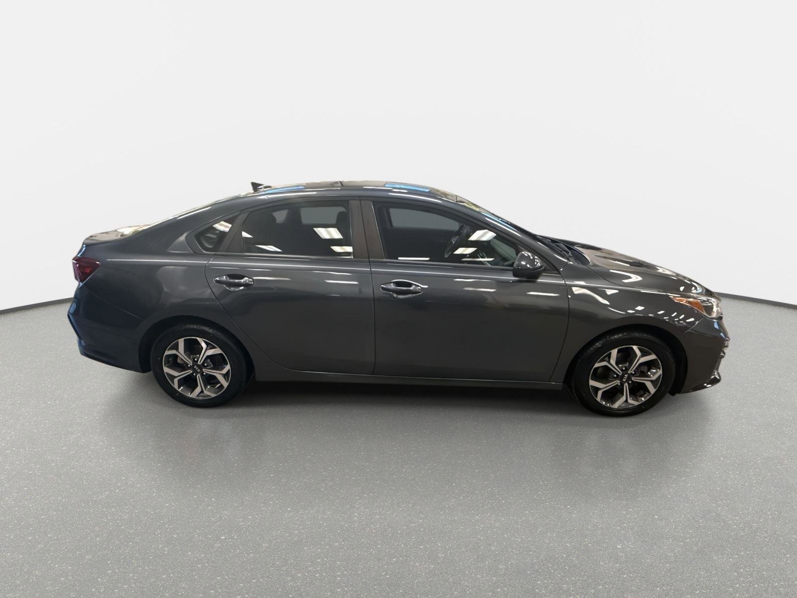 Used 2019 Kia Forte LXS image 4