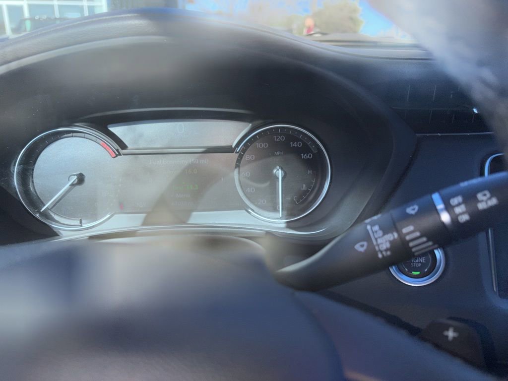 Used 2023 Cadillac XT4 Premium Luxury image 11