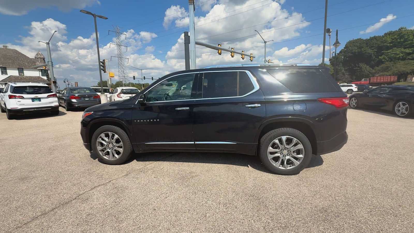 Certified 2020 Chevrolet Traverse Premier w/ LPO, Floor Liner Package AWD/4WD image 5