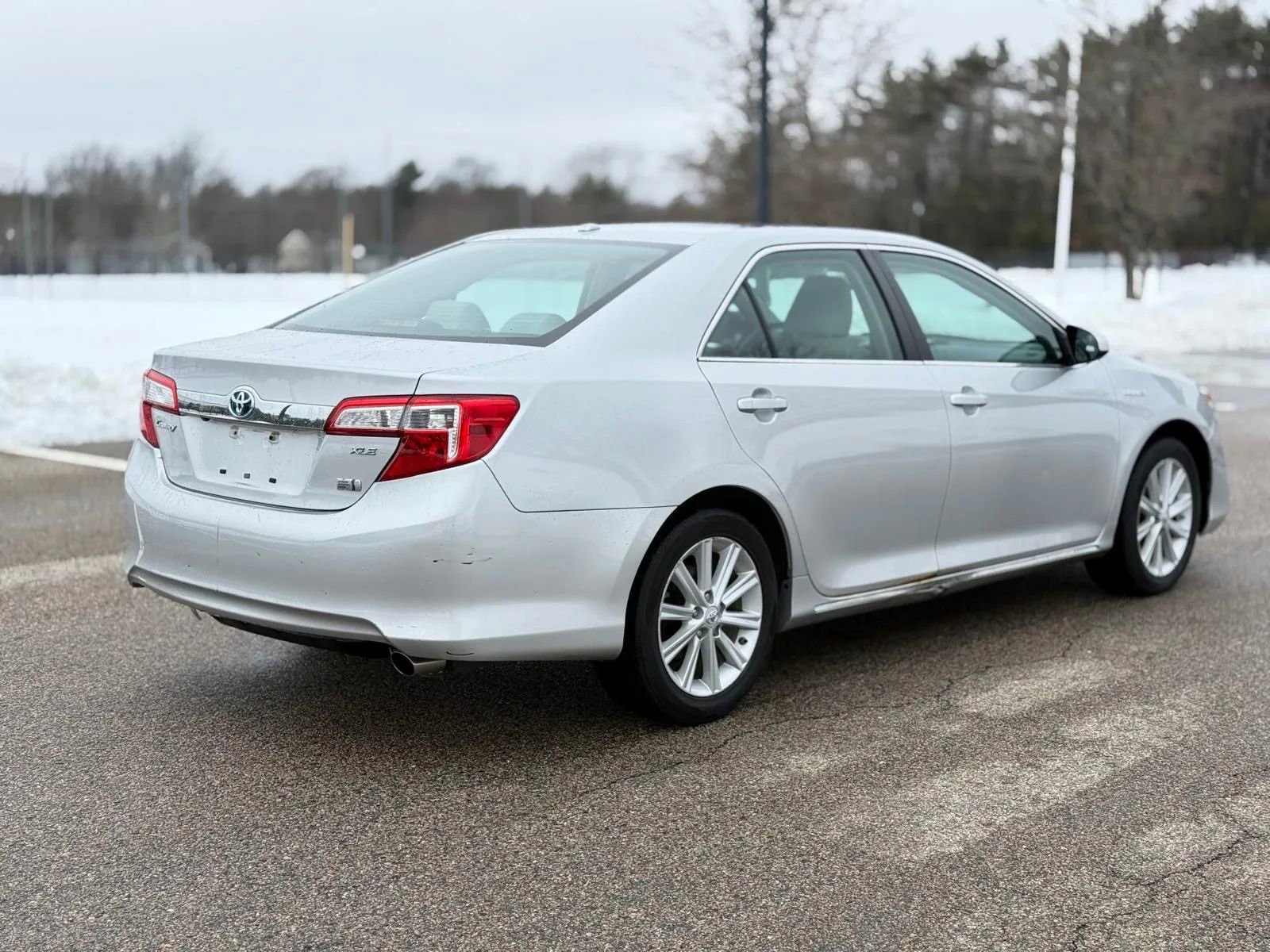 Used 2012 Toyota Camry XLE w/ Leather Pkg image 6