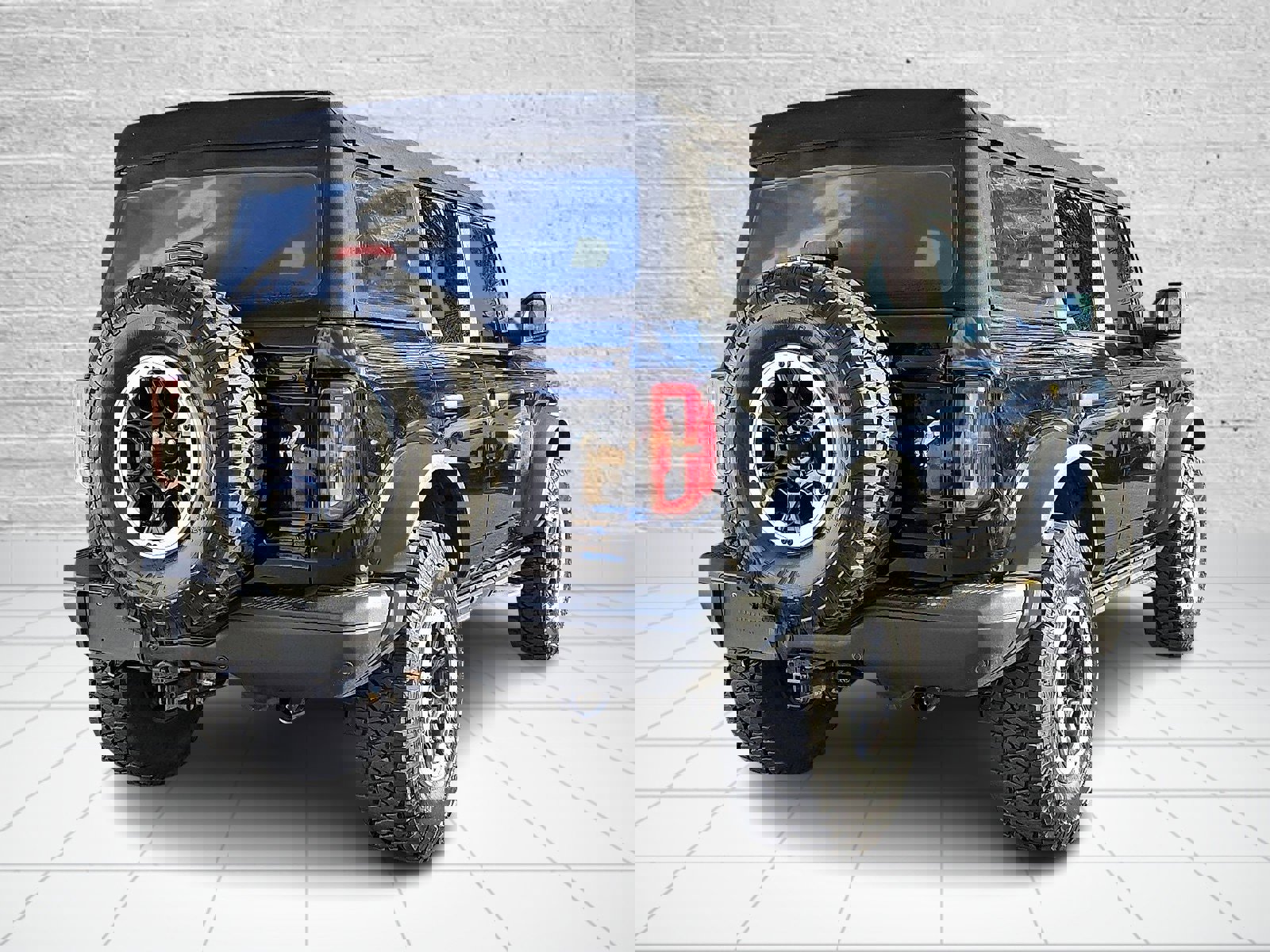 Used 2022 Ford Bronco Badlands image 6