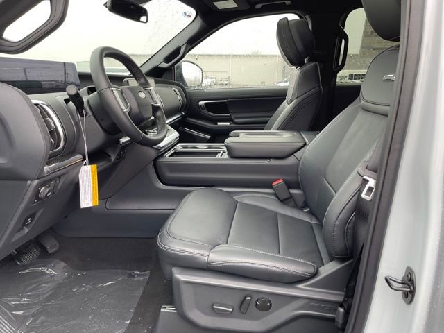 New 2026 Ford Expedition Max Platinum image 9