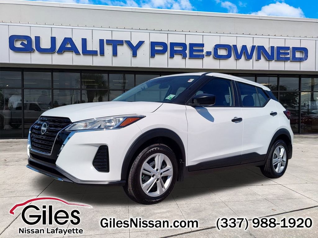 Used 2025 Nissan Kicks Play S video 1