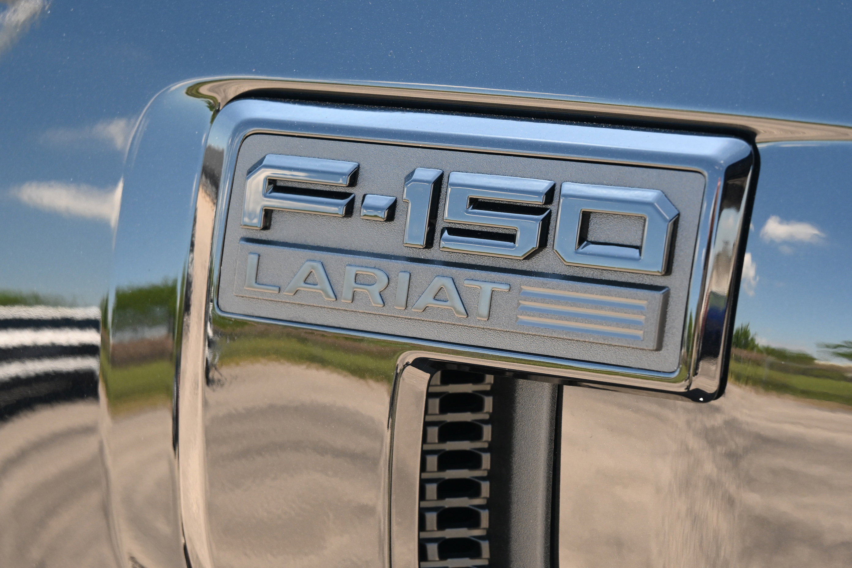 New 2026 Ford F150 Lariat AWD/4WD image 13
