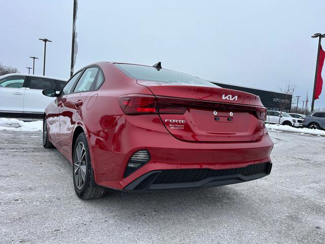 Certified 2022 Kia Forte LXS image 5