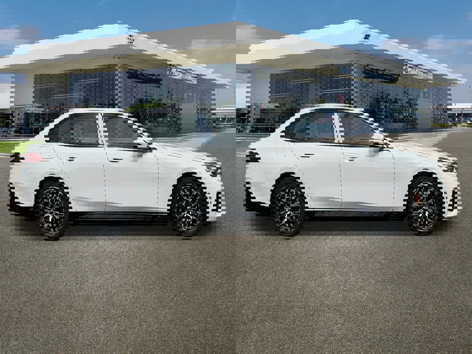 New 2026 BMW i5 eDrive40 w/ M Sport Package image 12