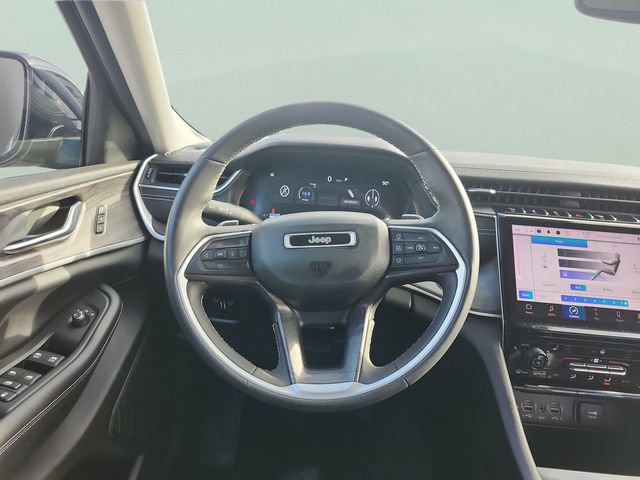 Used 2023 Jeep Grand Cherokee L Limited image 8