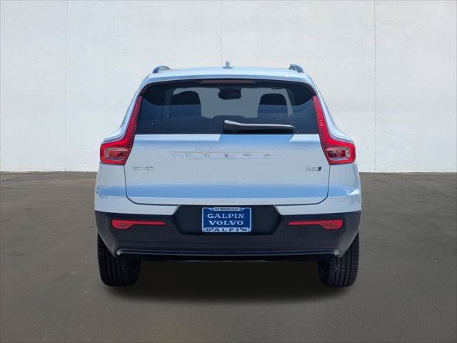 New 2026 Volvo XC40 B5 Plus w/ Protection Package Premier AWD/4WD image 5