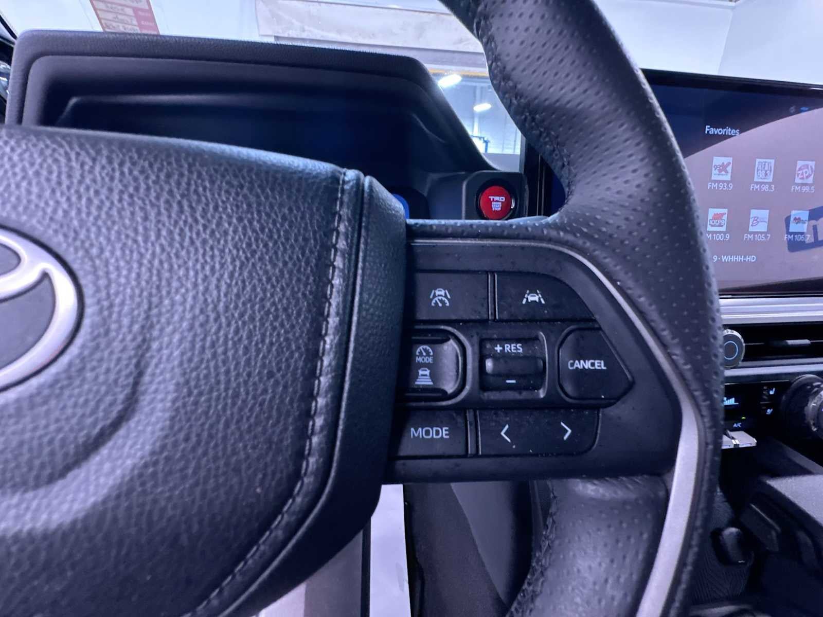 Used 2025 Toyota 4Runner TRD Sport Premium AWD/4WD image 13