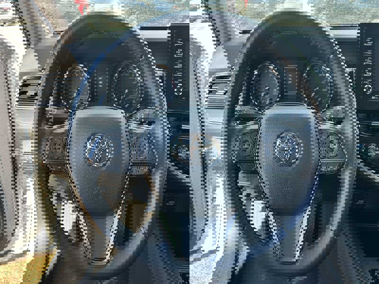 Used 2023 Toyota Camry SE image 22