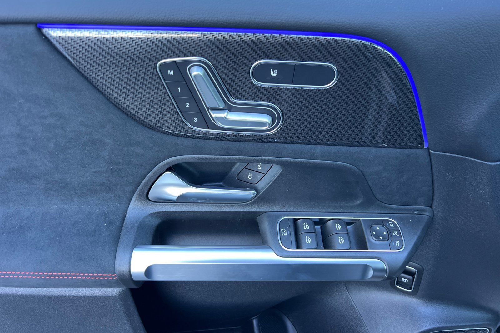 New 2026 Mercedes-Benz GLB 35 AMG 4MATIC image 14
