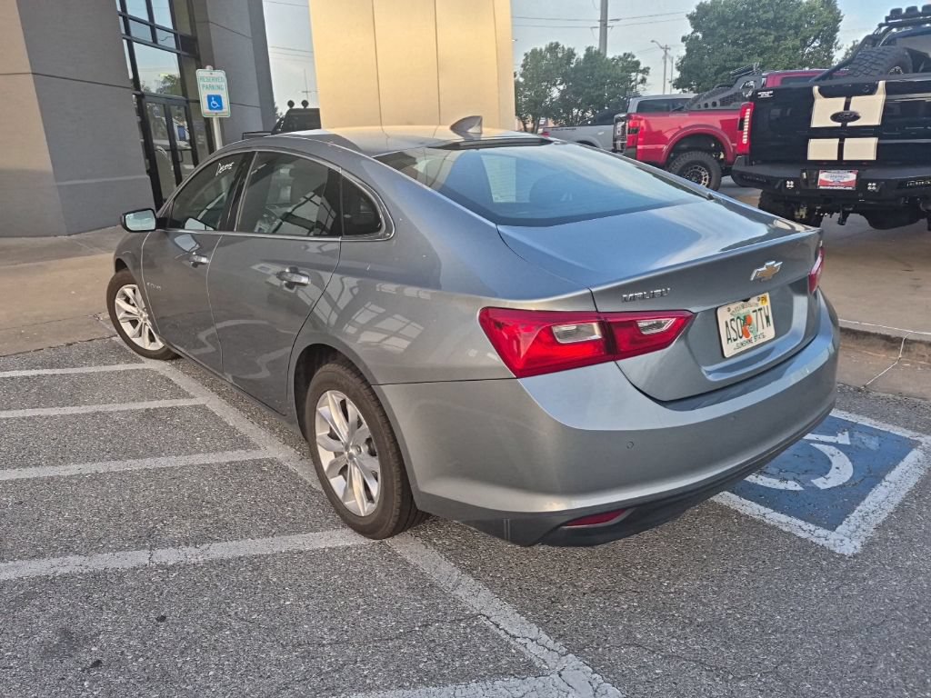 Used 2025 Chevrolet Malibu LT FWD image 8
