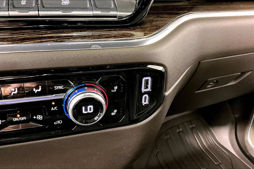 Used 2024 GMC Sierra 1500 SLE AWD/4WD image 16