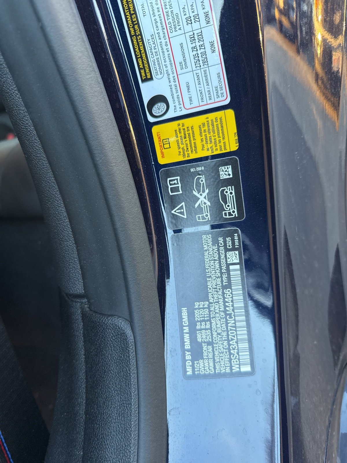 Used 2022 BMW M4 xDrive Competition w/ M Carbon Exterior Package image 9