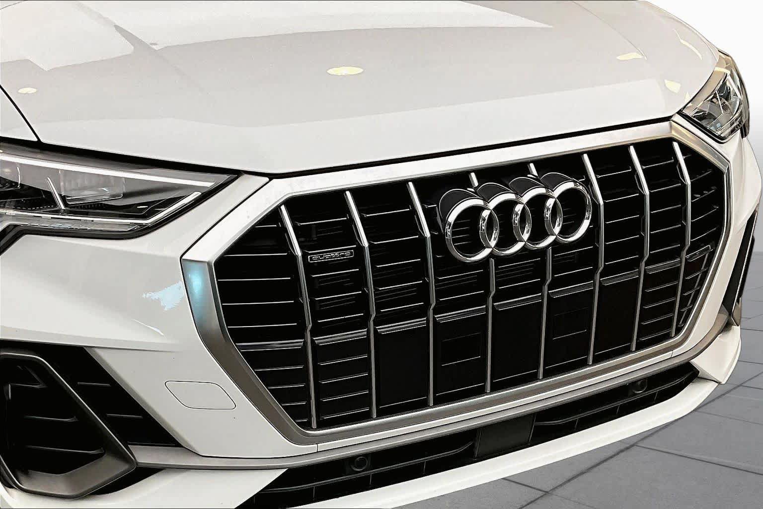 Used 2024 Audi Q3 2.0T Premium AWD/4WD image 32