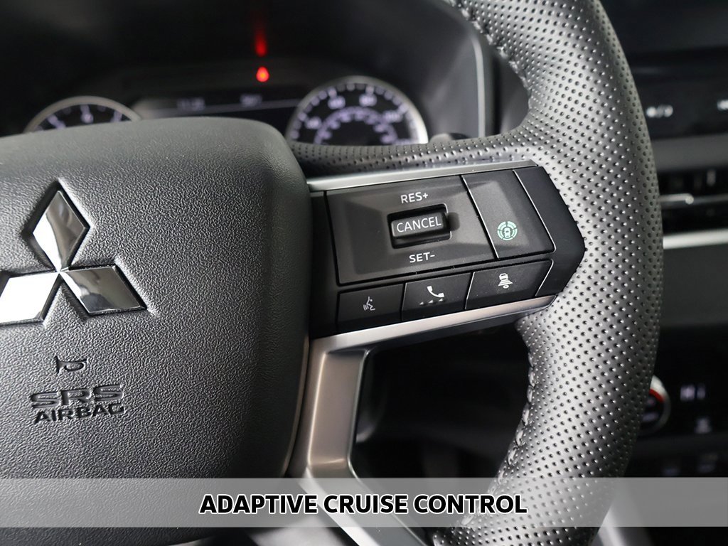 New 2026 Mitsubishi Outlander SE image 5