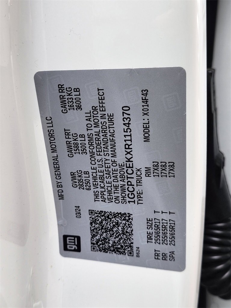 Used 2024 Chevrolet Colorado LT w/ LT Convenience Package II image 30