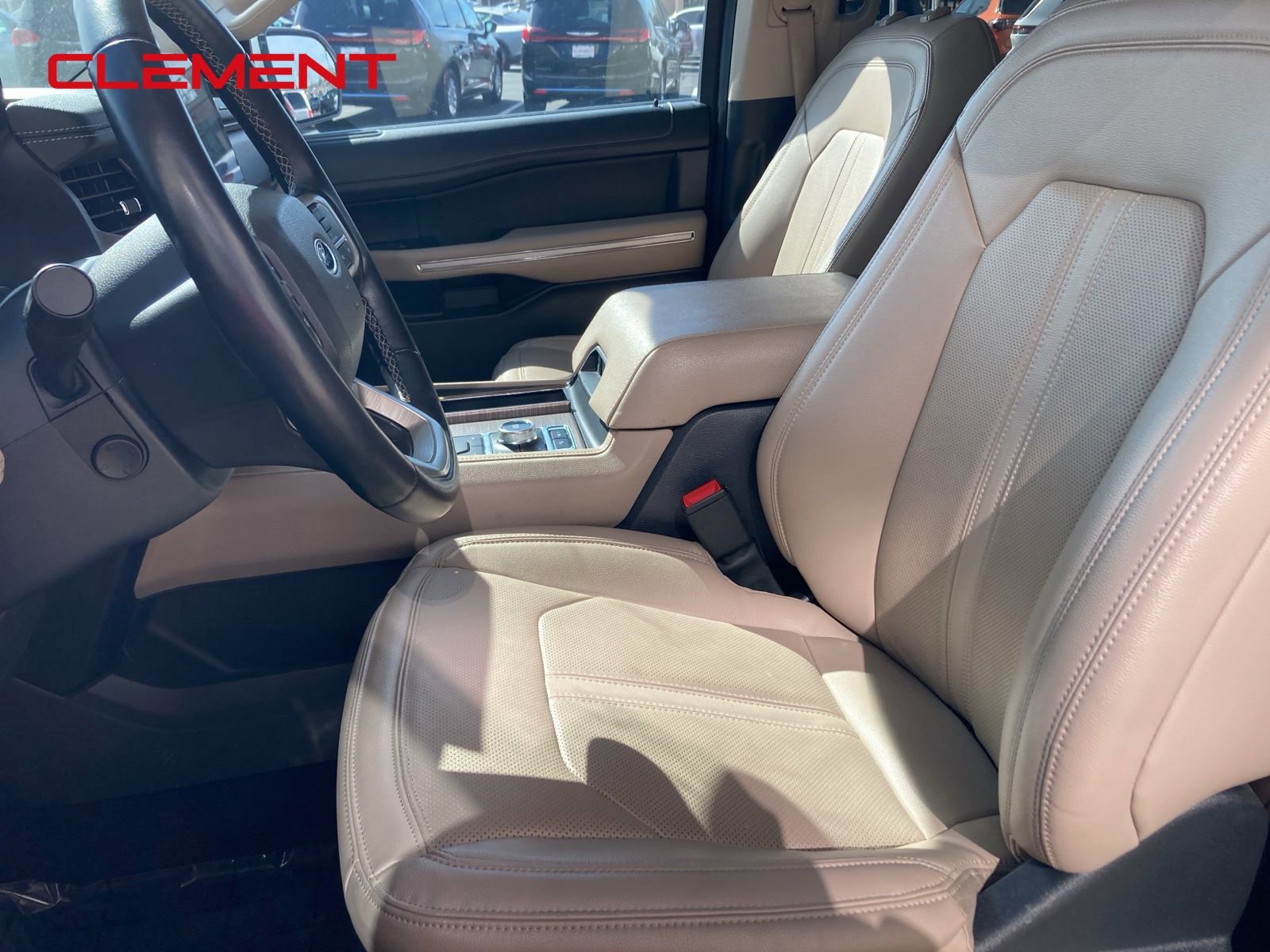 Used 2024 Ford Expedition Limited image 23