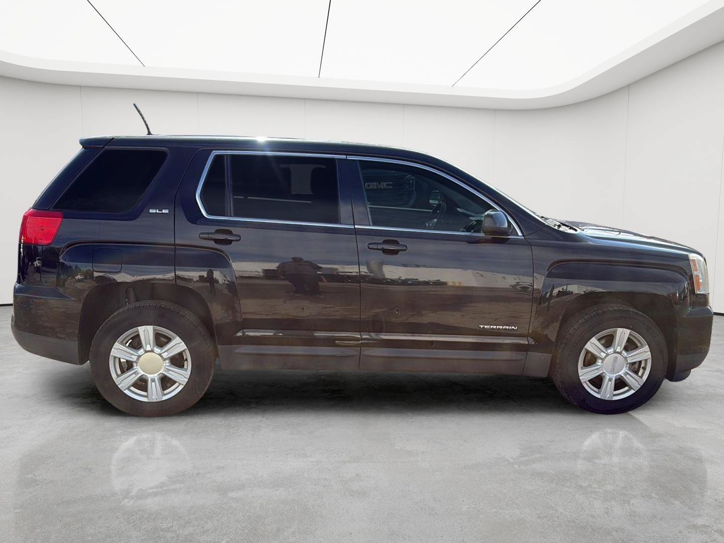 Used 2016 GMC Terrain SLE FWD image 4