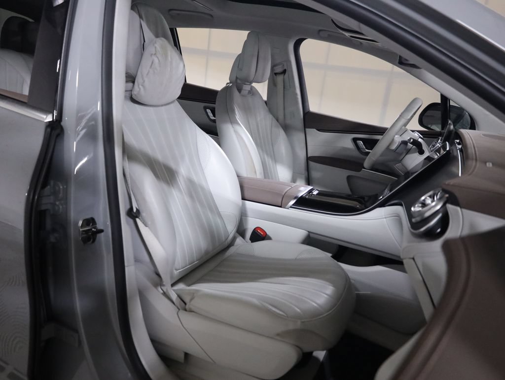 Used 2023 Mercedes-Benz EQS 450+ 4MATIC SUV image 64