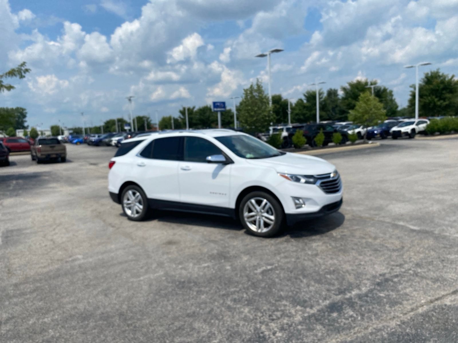 Used 2020 Chevrolet Equinox Premier AWD/4WD image 14