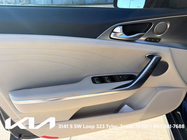 Used 2023 Kia Stinger GT2 RWD image 15