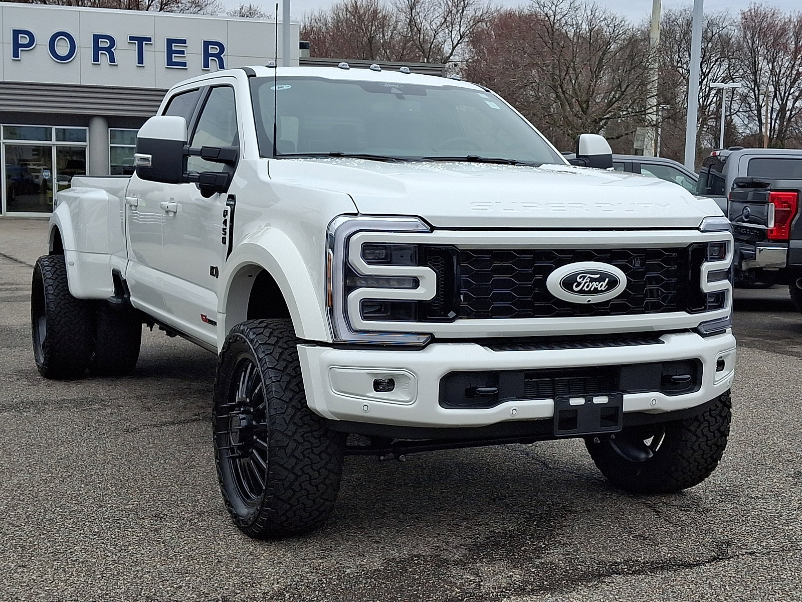 Used 2026 Ford F450 Platinum image 2