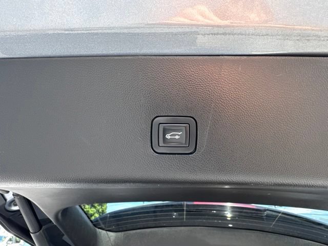 Used 2018 Chevrolet Traverse Premier AWD/4WD image 13