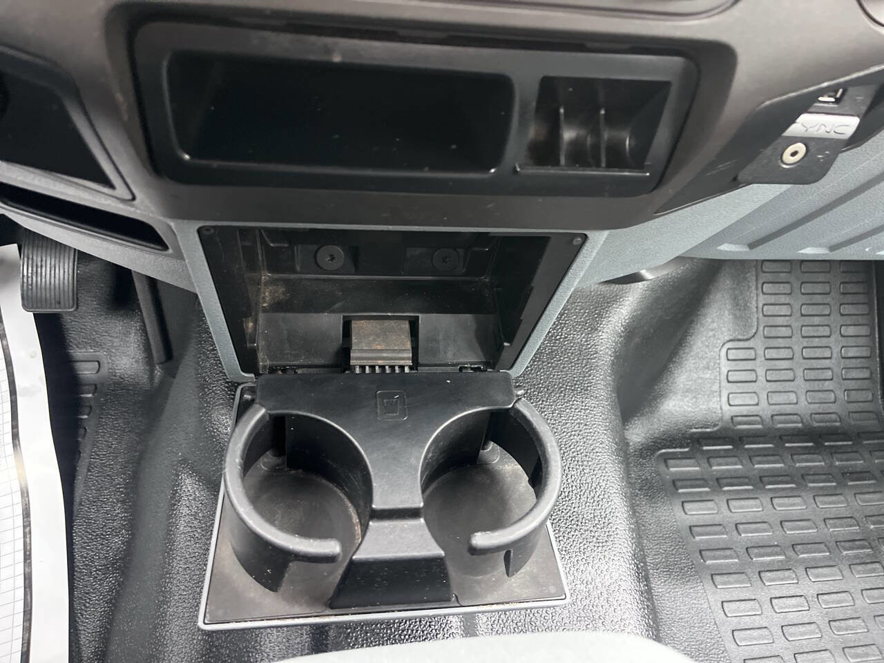 Used 2016 Ford F250 XL w/ Power Equipment Group image 25