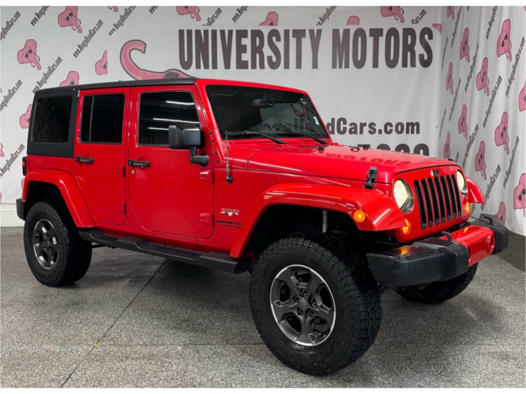 Used 2016 Jeep Wrangler Unlimited Sahara w/ Connectivity Group image 4