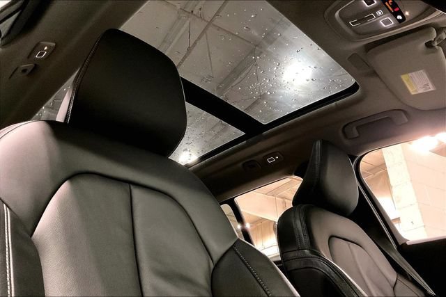Certified 2023 Volvo XC40 B4 Plus w/ Driver Assist Package FWD image 25