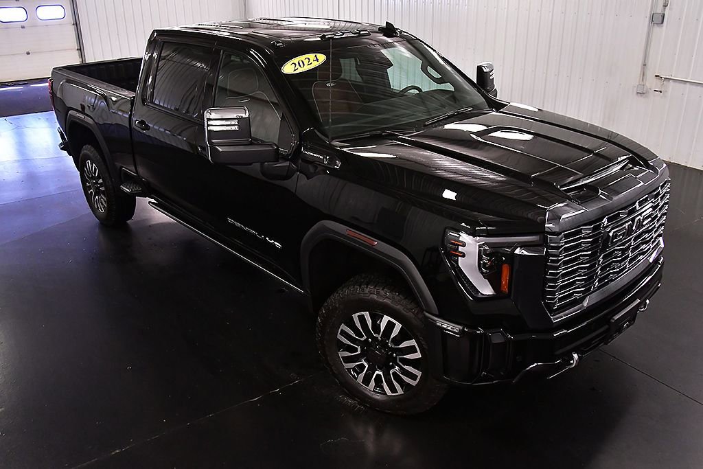 Used 2024 GMC Sierra 3500 Denali Ultimate AWD/4WD image 14